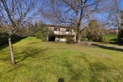 Maison - 88 m² - 4 pièces