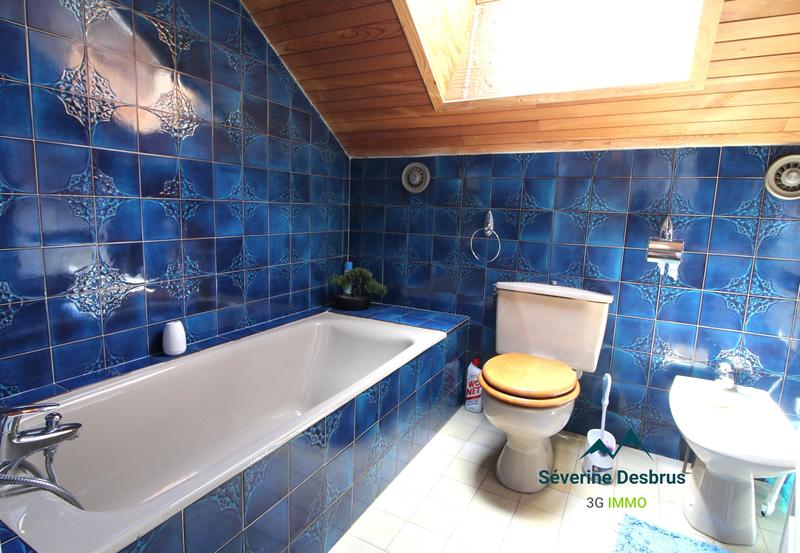 Maison - 164 m² - 9 pièces