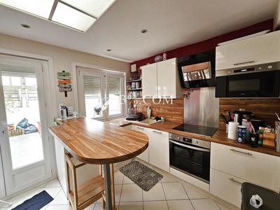 Maison - 81 m² - 5 pièces