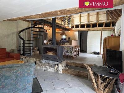 Maison - 111 m² - 3 pièces