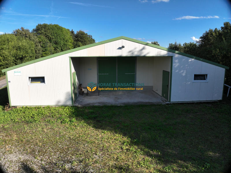 Ferme - 960 m² - 1 pièce