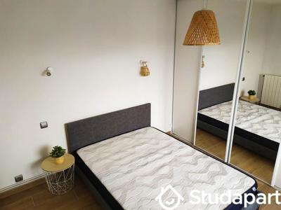 Chambre - 10 m² - 1 pièce
