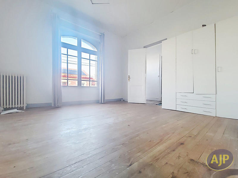 Maison - 167 m² - 5 pièces