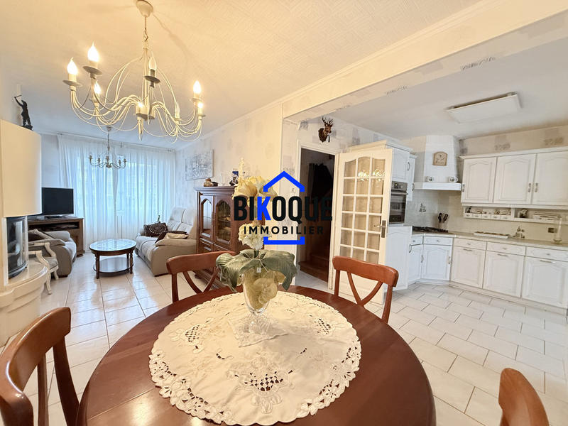 Maison - 86 m² - 4 pièces