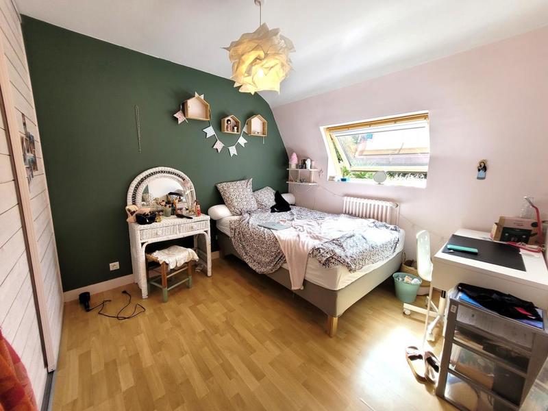 Maison - 250 m² - 11 pièces