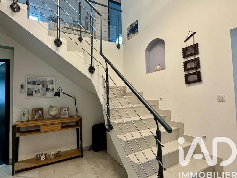 Maison - 168 m² - 7 pièces