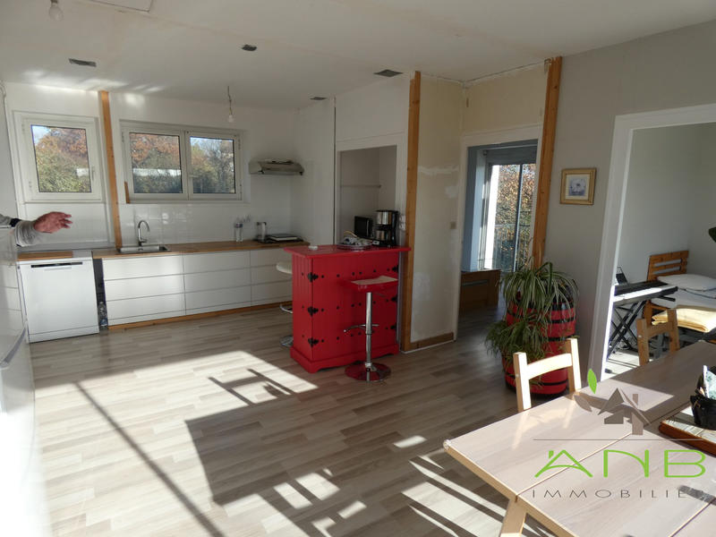 Maison - 204 m² - 6 pièces