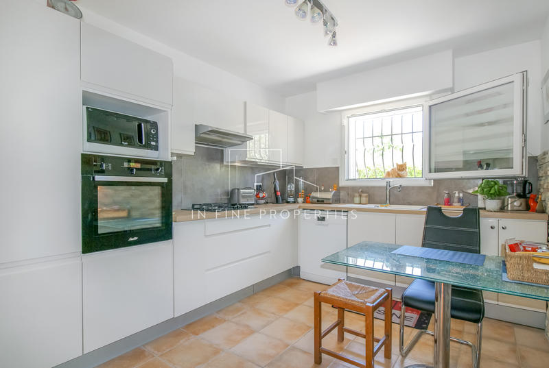 Maison - 111 m² - 4 pièces