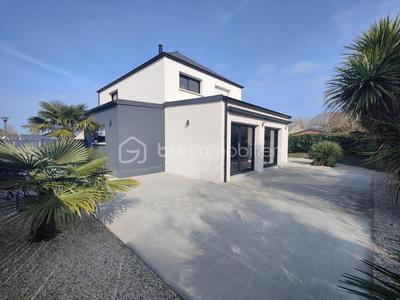 Maison - 152 m² - 6 pièces