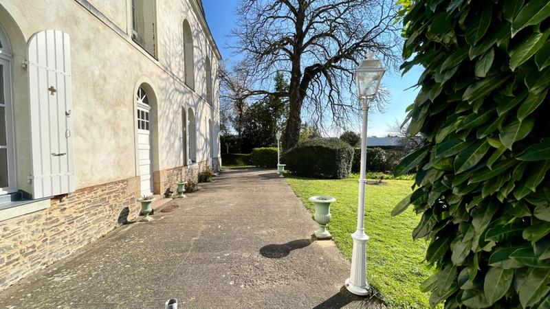 Maison - 200 m² - 8 pièces