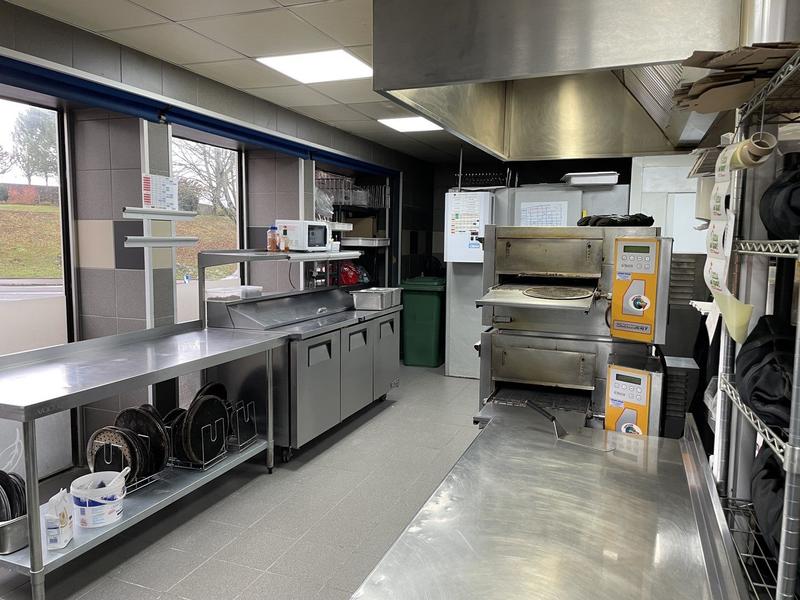 Fonds de commerce - 180 m²