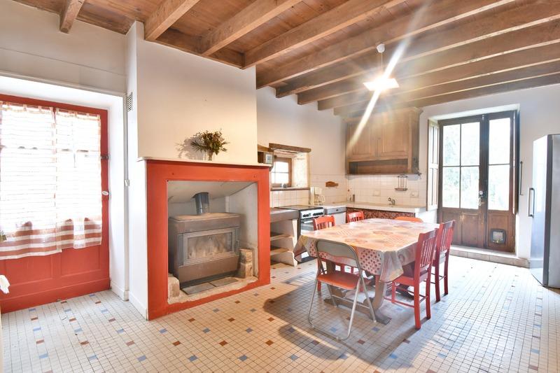 Maison en pierre - 138 m² - 6 pièces