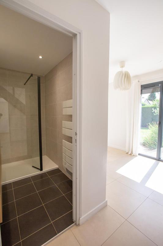 Maison - 180 m² - 7 pièces