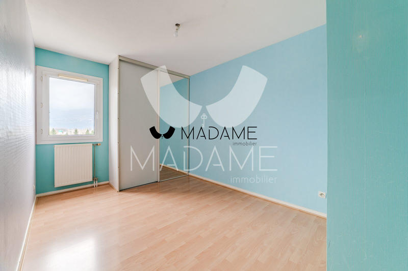 Appartement - 79 m² - 4 pièces