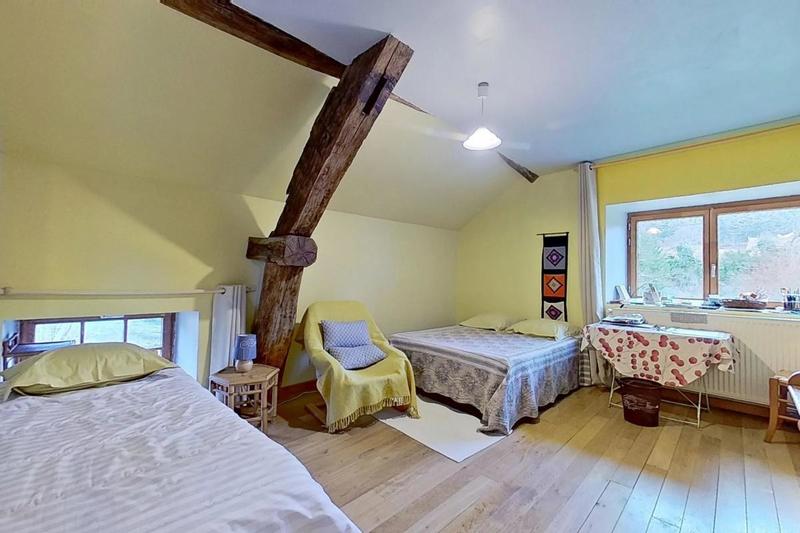 Maison - 199 m² - 5 pièces