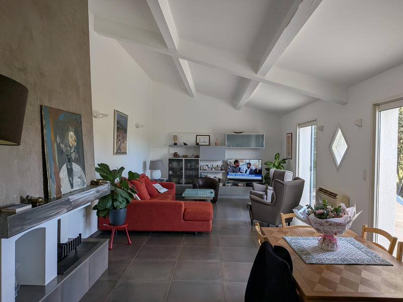 Maison - 210 m² - 8 pièces