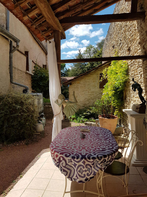 Maison - 230 m² - 9 pièces