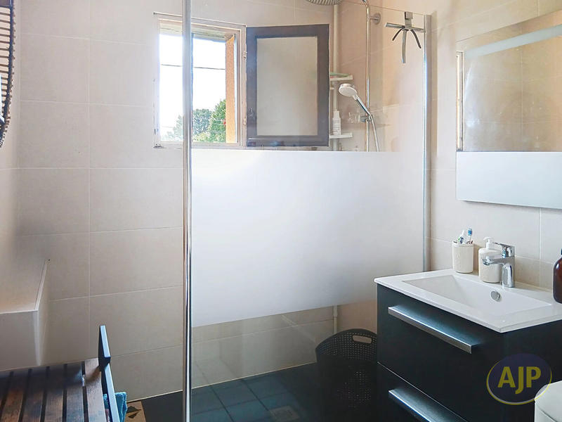 Maison - 121 m² - 5 pièces