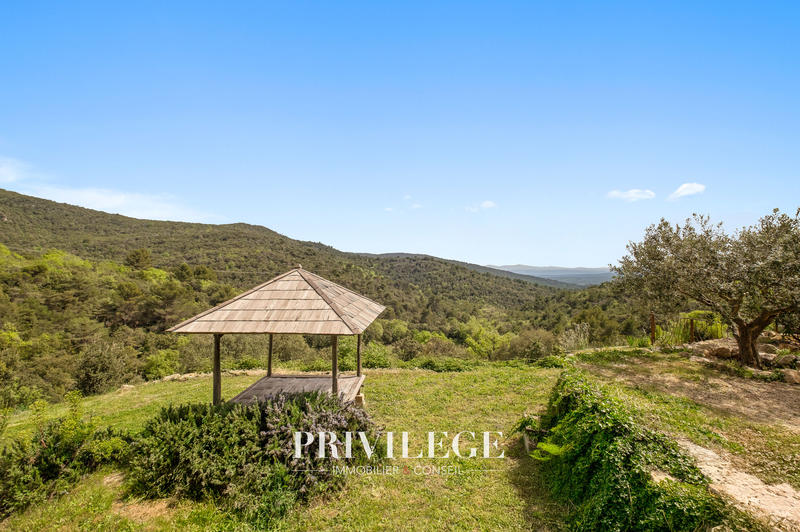 Bastide - 400 m² - 16 pièces