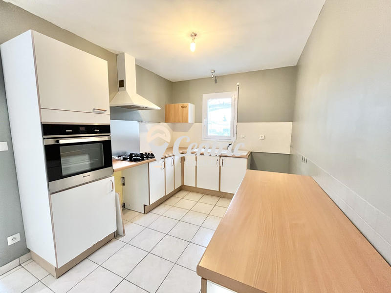 Maison - 88 m² - 4 pièces