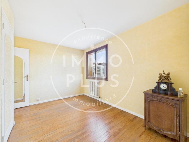 Appartement - 82 m² - 4 pièces