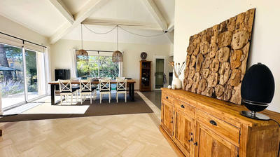 Villa - 250 m² - 10 pièces