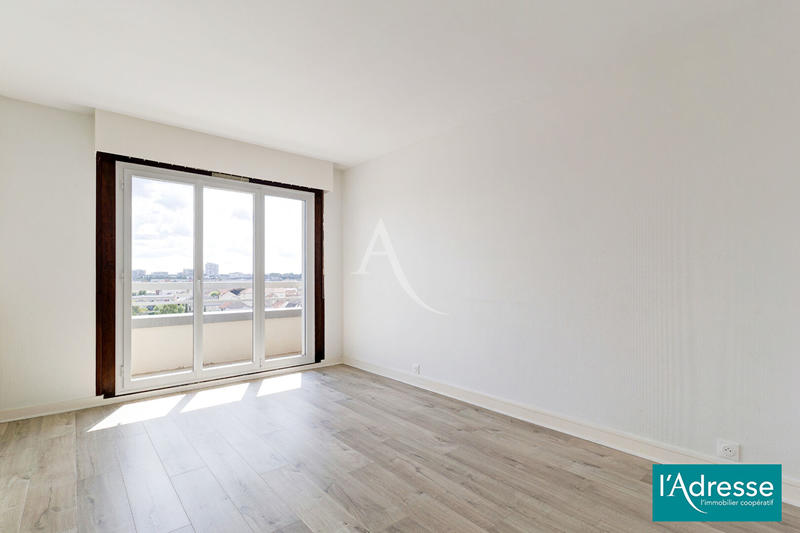 Appartement - 90 m² - 4 pièces