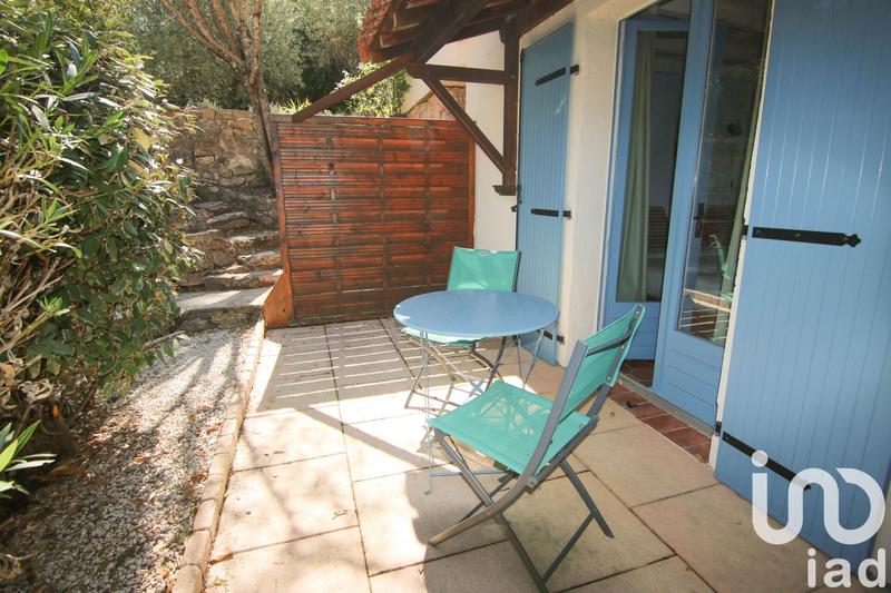 Maison - 675 m² - 20 pièces