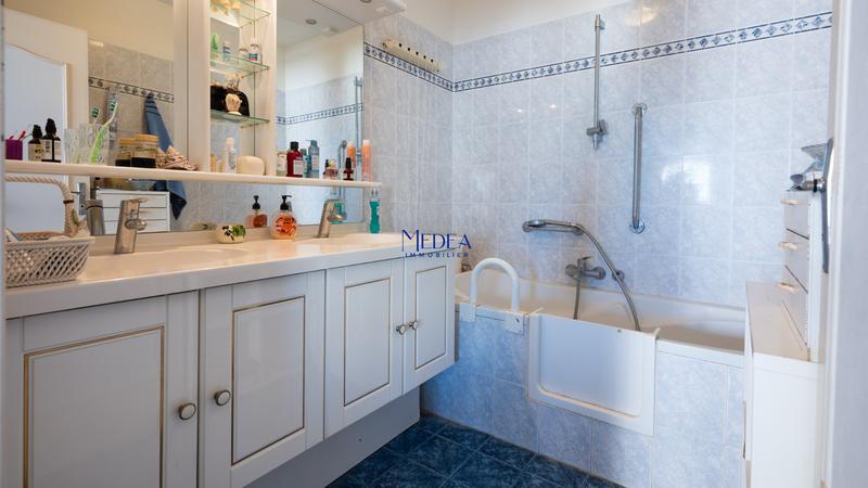 Appartement - 81 m² - 3 pièces