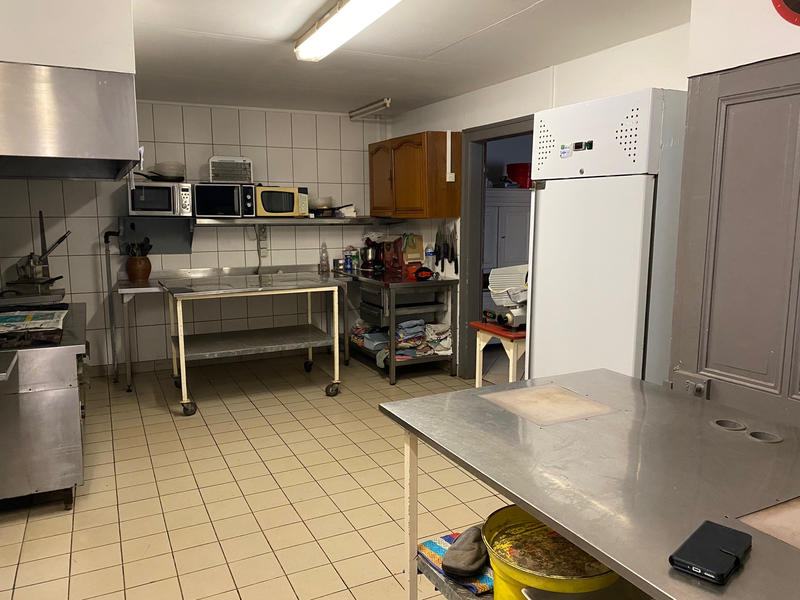 Local commercial - 124 m²