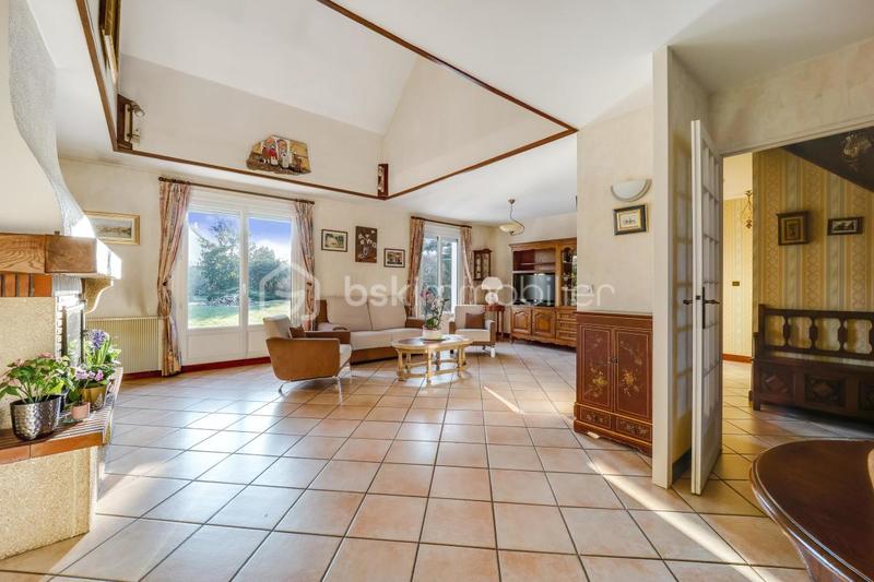 Maison - 159 m² - 7 pièces