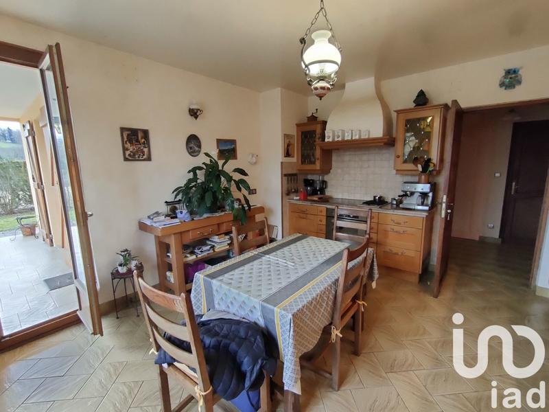 Maison - 204 m² - 7 pièces