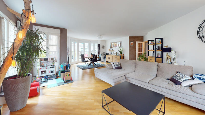 Appartement - 107 m² - 5 pièces