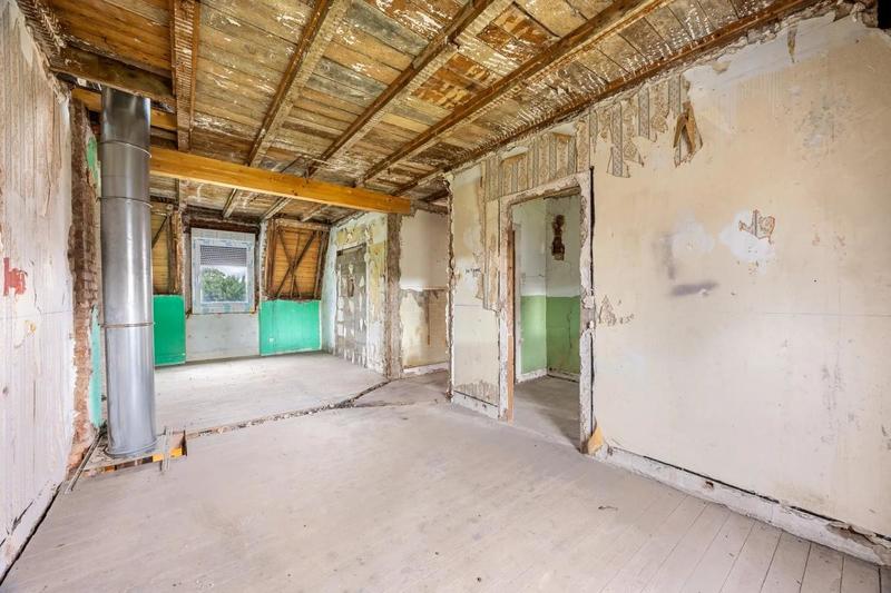 Maison - 200 m² - 7 pièces