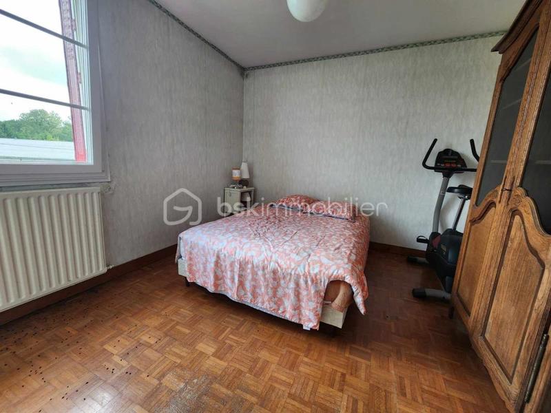 Maison traditionnelle - 137 m² - 8 pièces