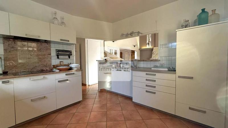 Villa - 172 m² - 6 pièces