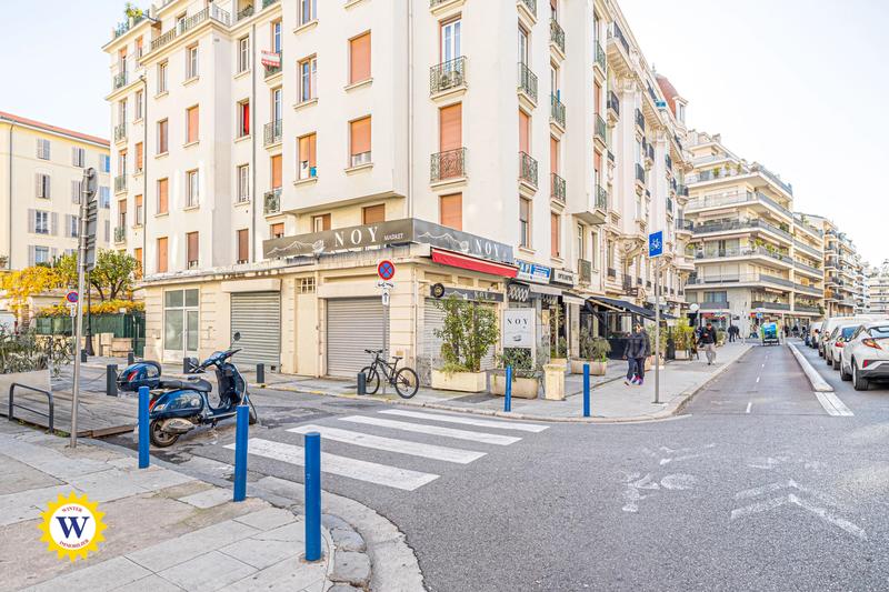 Local commercial - 16 m² - 1 pièce