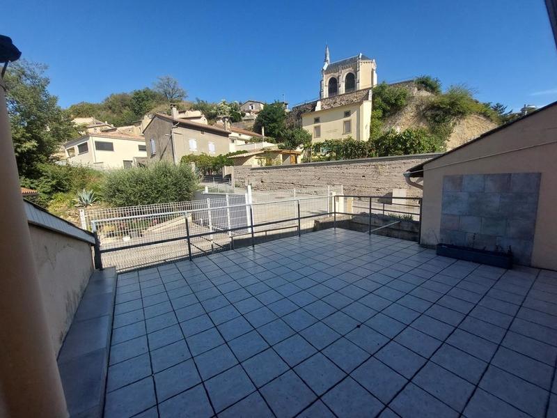 Appartement - 65 m² - 2 pièces