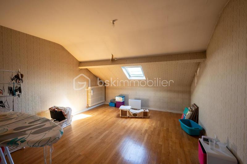 Maison - 200 m² - 7 pièces