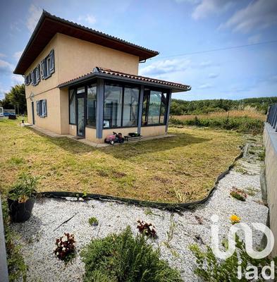 Maison - 94 m² - 4 pièces