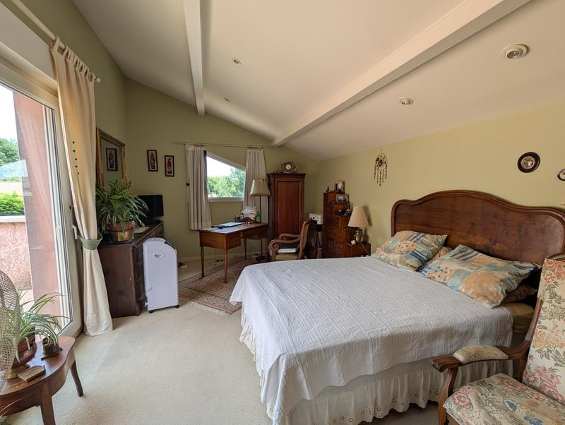 Maison - 184 m² - 6 pièces