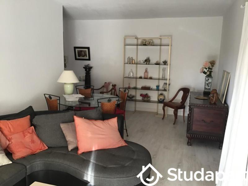 Chambre - 9 m² - 1 pièce