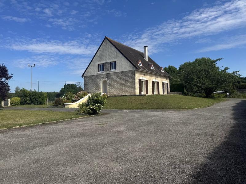 Maison - 198 m² - 7 pièces