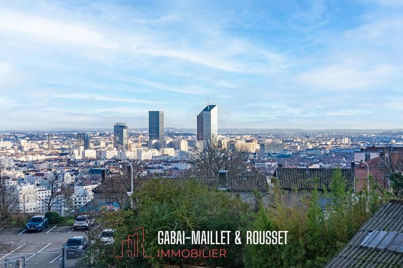 Appartement - 108 m² - 4 pièces