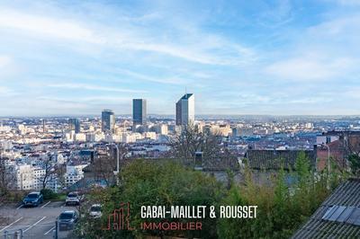 Appartement - 108 m² - 4 pièces