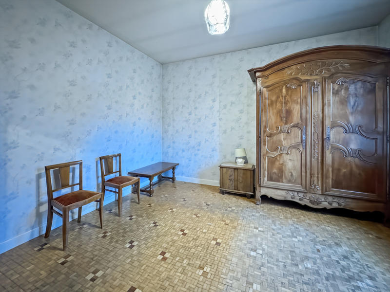 Maison - 93 m² - 5 pièces