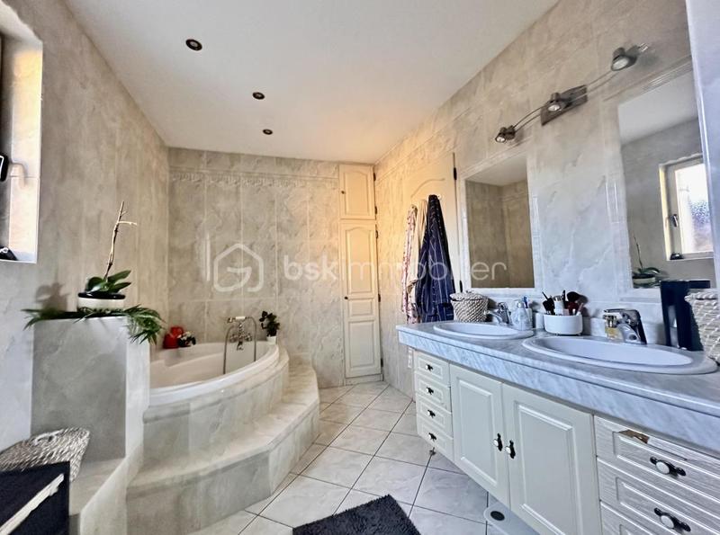 Maison en pierre - 90 m² - 4 pièces