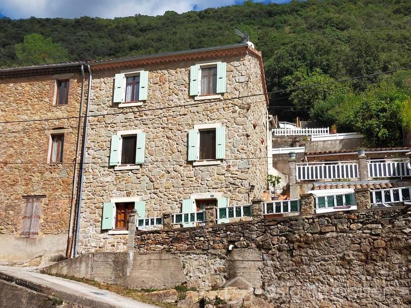 Maison de village - 137 m² - 5 pièces