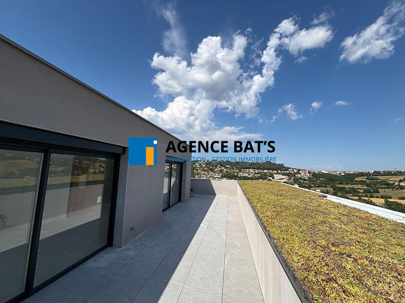 Appartement - 111 m² - 5 pièces