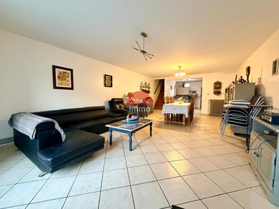 Maison - 104 m² - 4 pièces